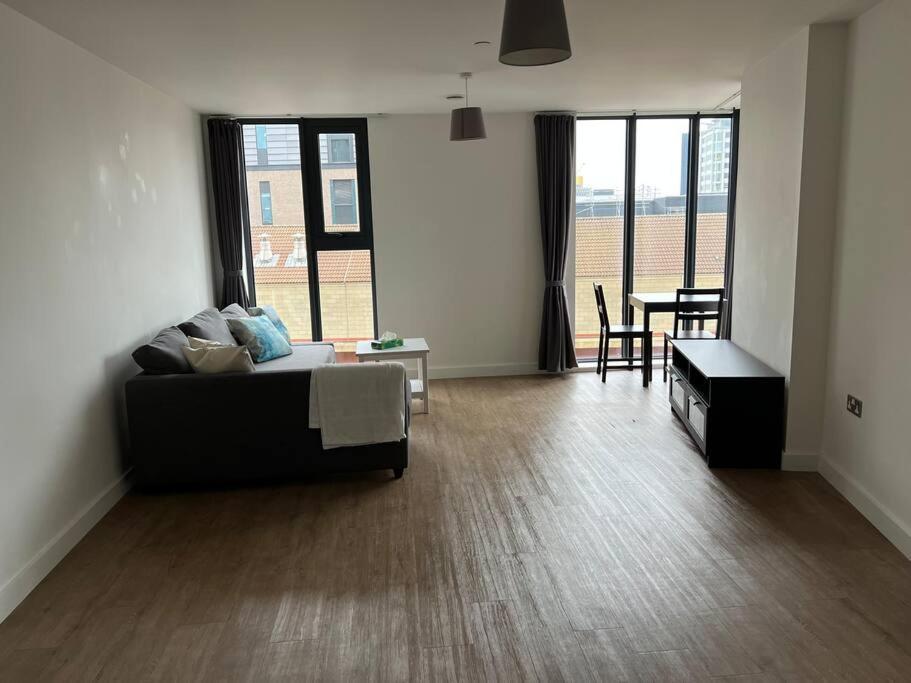 Brand New Heart Of Birmingham One Bedroom Buitenkant foto